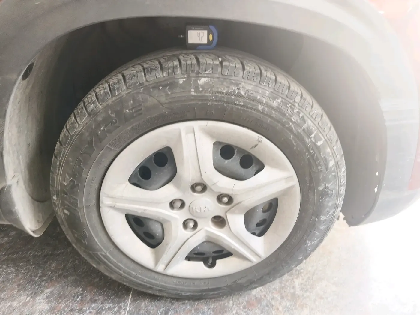 2021 KIA SELTOS HTE 1.5 DIESEL, Diesel, Manual, 1,19,397 km, tyre
