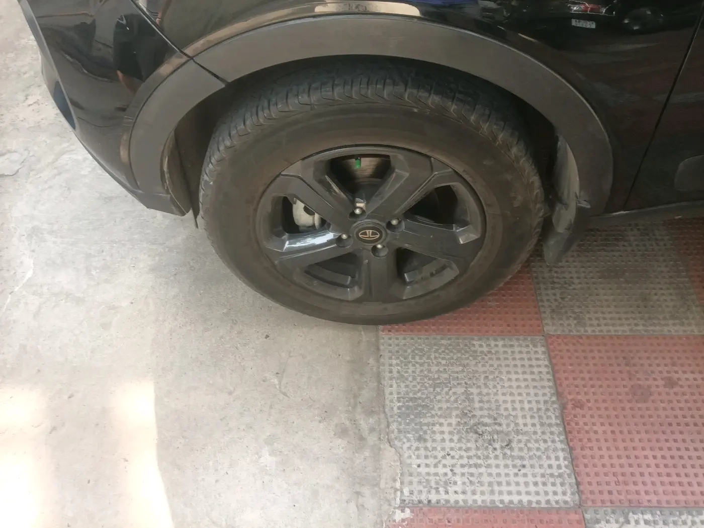 2022 Tata NEXON XZ PLUS (O) PETROL, Petrol, Manual, 43,276 km, tyre