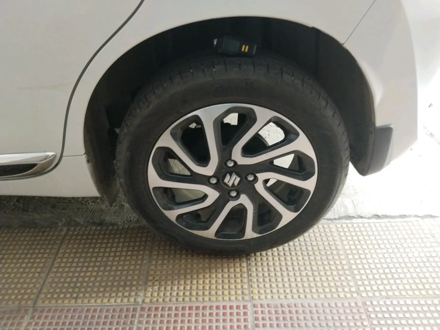 2025 Maruti Baleno ALPHA 1.2 AGS, Petrol, Automatic, 10,635 km, tyre