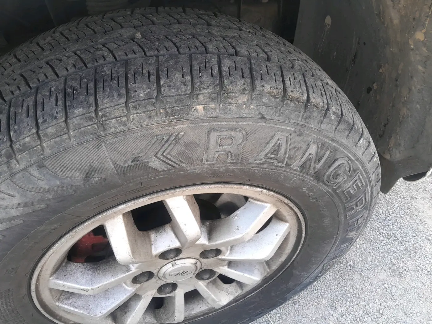 2016 Mahindra TUV300 T8 AMT, Diesel, Automatic, 92,401 km, tyre