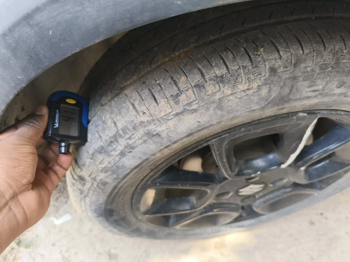 2020 Maruti IGNIS ZETA 1.2, CNG, Manual, 22,056 km, tyre