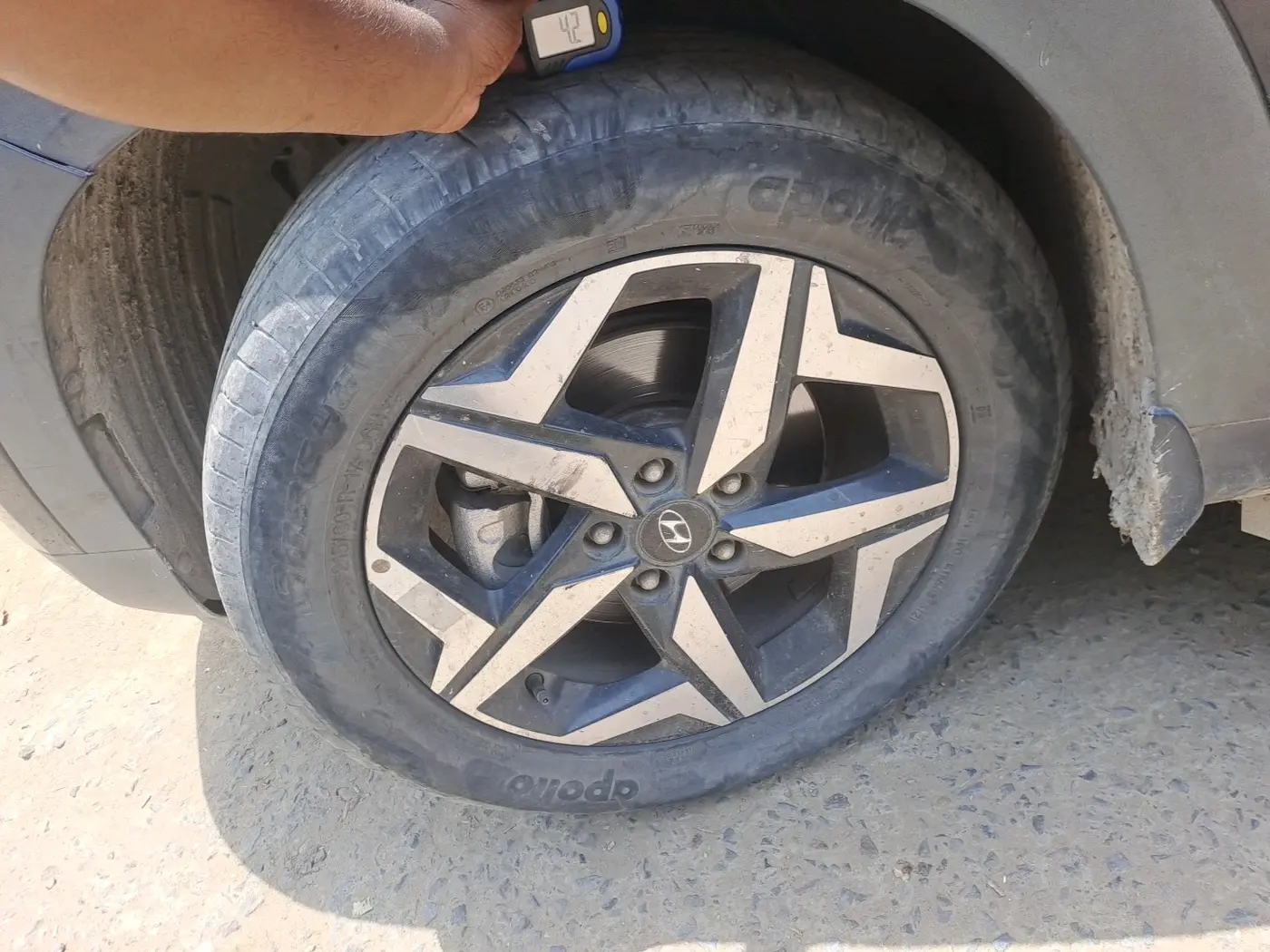 2021 Hyundai ALCAZAR PRESTIGE 1.5 MT 7STR, Diesel, Manual, 65,406 km, tyre