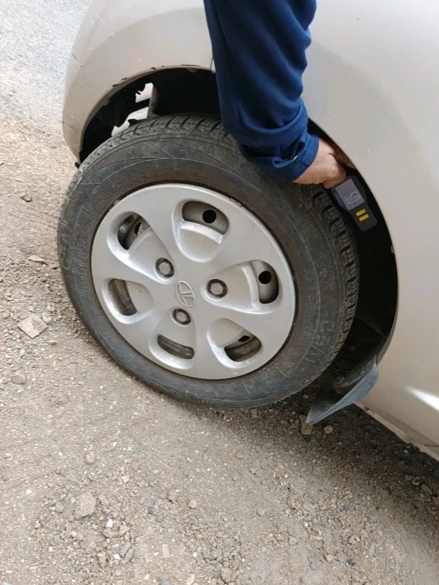 2013 Tata Nano LX, Petrol, Manual, 14,011 km, tyre