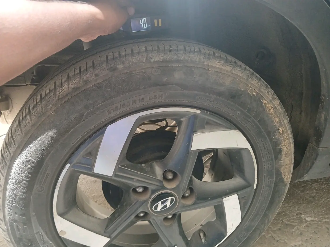2019 Hyundai VENUE SX 1.0 (O) TURBO, Petrol, Manual, 52,080 km, tyre