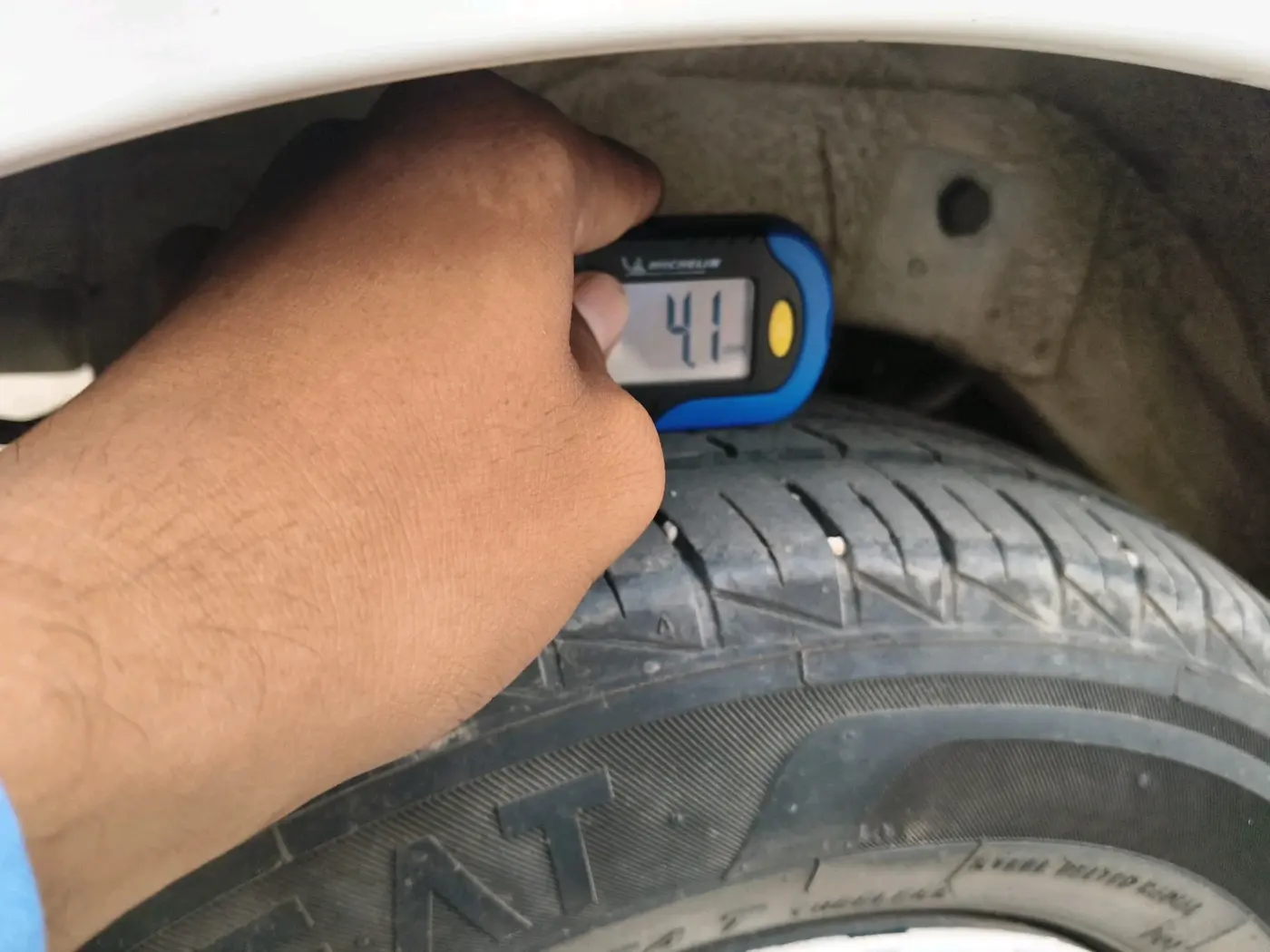 2020 Maruti Alto LXI CNG, CNG, Manual, 1,32,857 km, tyre