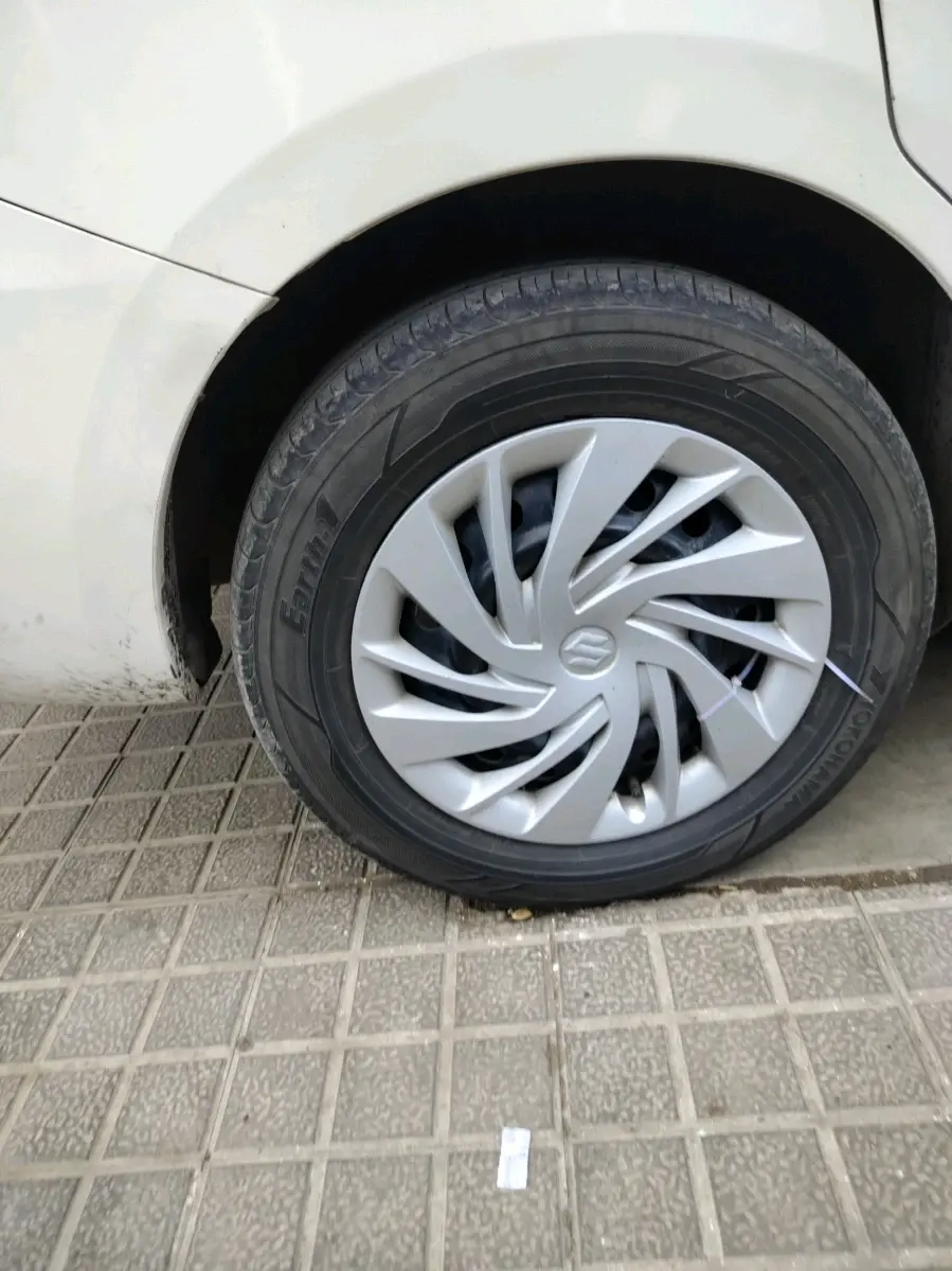 2021 Maruti Ertiga VXI CNG, CNG, Manual, 77,442 km, tyre
