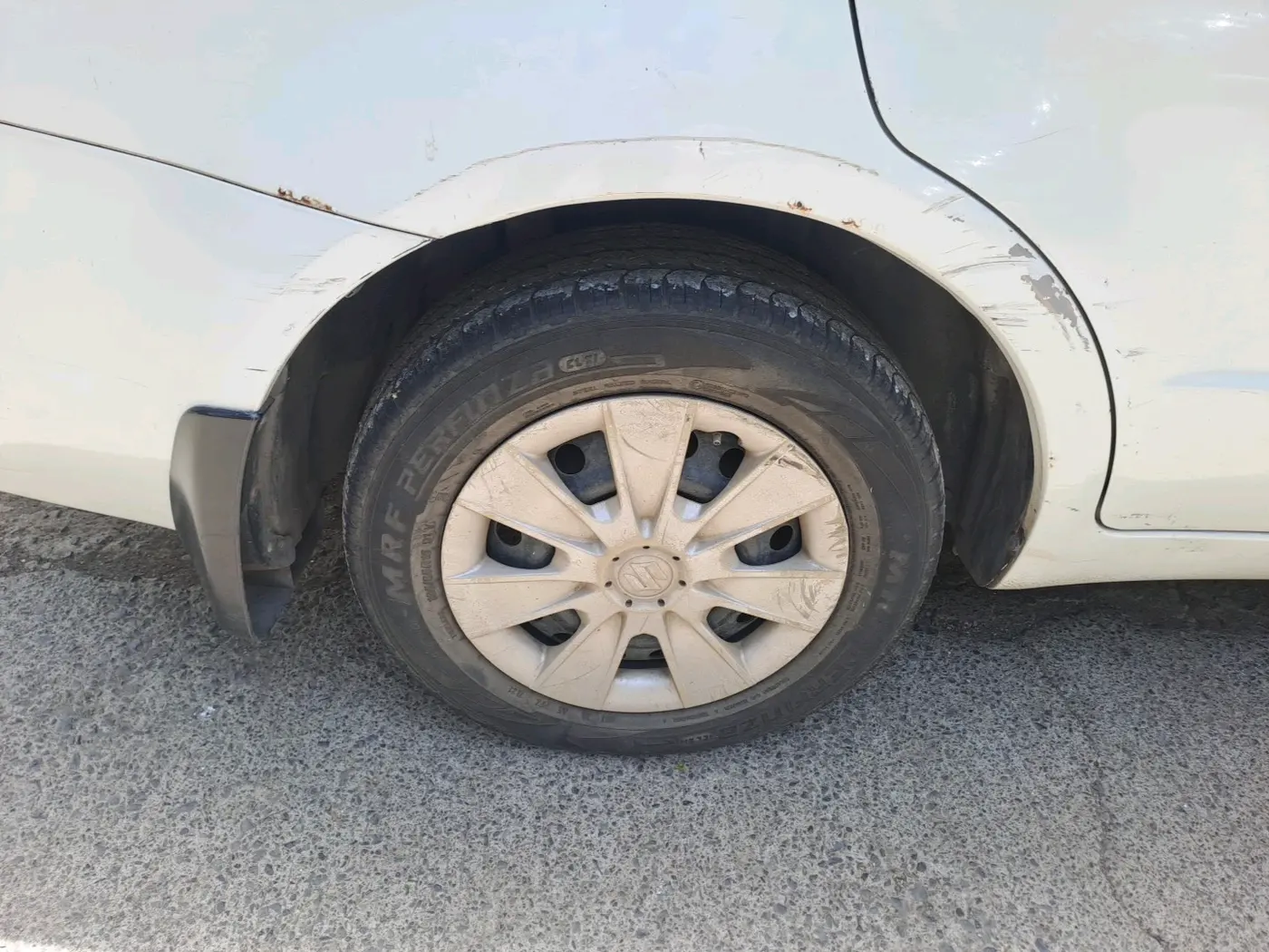 2013 Maruti SX4 VXI CNG, CNG, Manual, 1,63,802 km, tyre