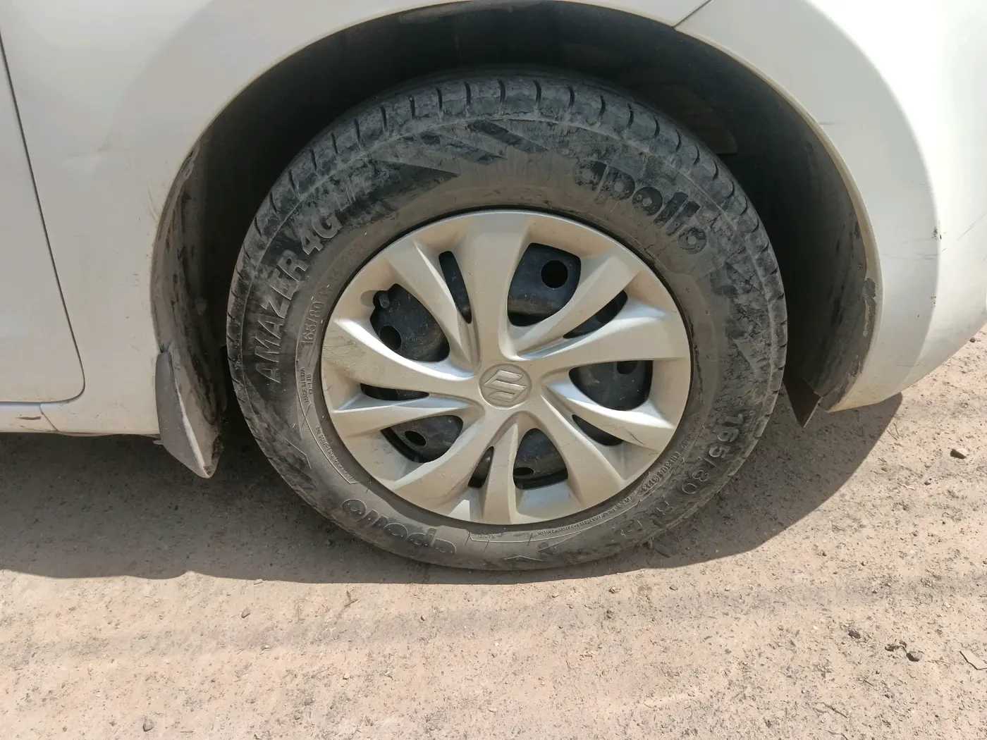 2019 Maruti Swift VXI, Petrol, Manual, 86,847 km, tyre