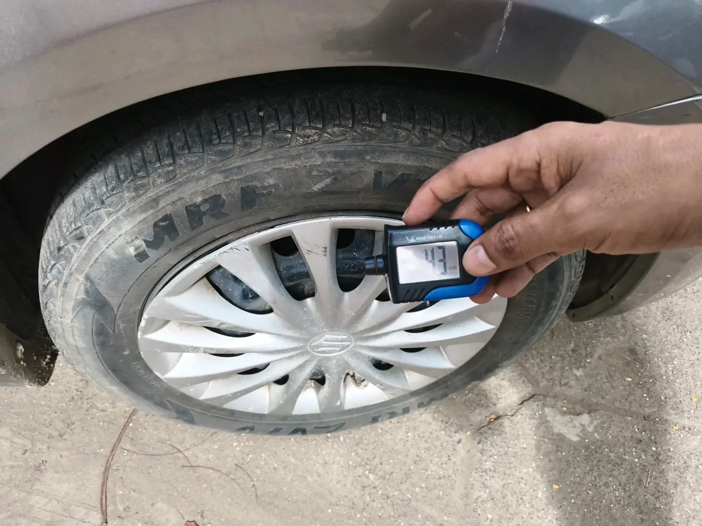 2016 Maruti Ciaz VXI+, Petrol, Manual, 43,338 km, tyre
