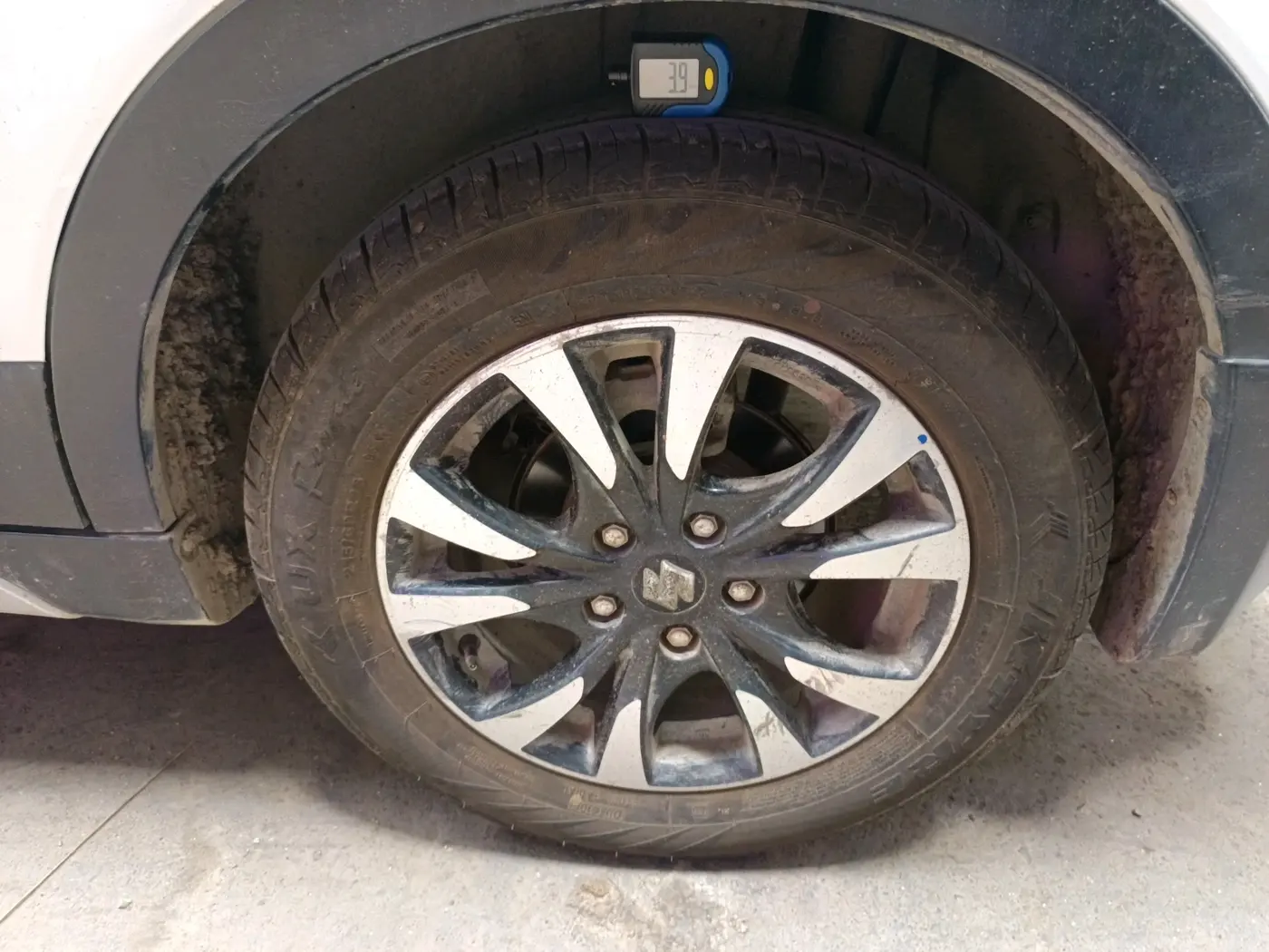2017 Maruti S Cross ZETA 1.3, Diesel, Manual, 89,998 km, tyre