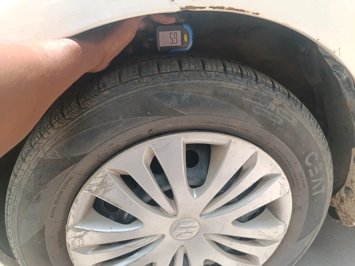 2012 Maruti Ertiga VDI, Diesel, Manual, 1,71,138 km, tyre