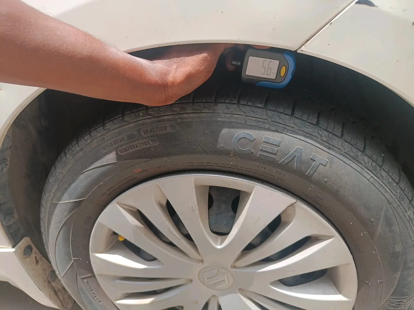 2012 Maruti Ertiga VDI, Diesel, Manual, 1,71,138 km, tyre