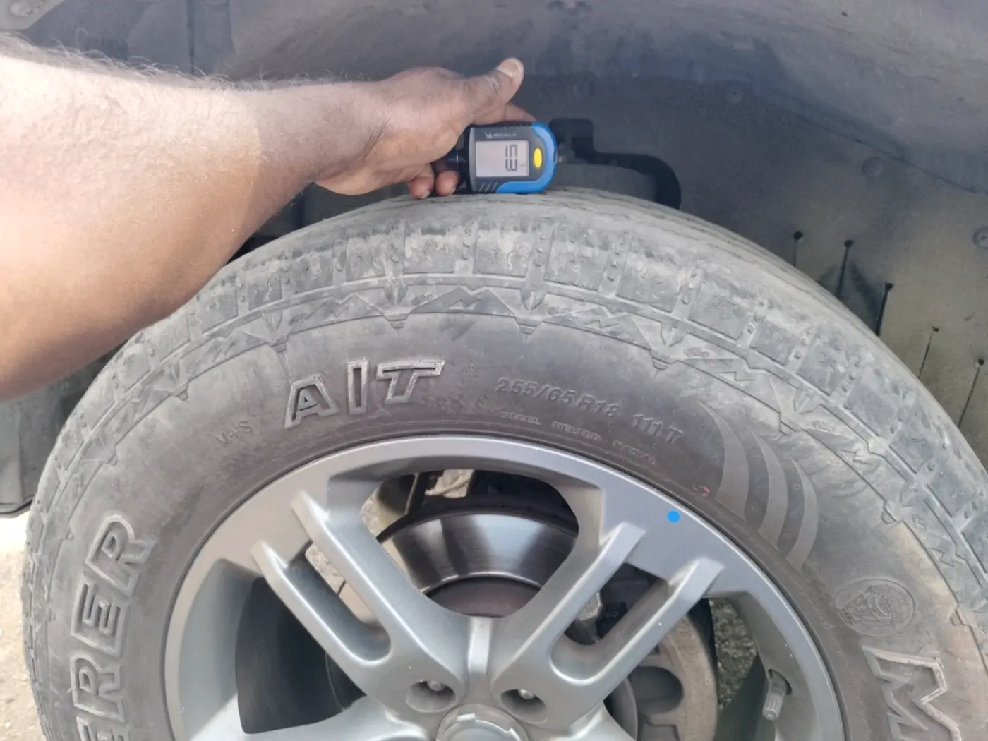 2022 Mahindra Thar LX PETROL HT 4WD AT, Petrol, Automatic, 81,515 km, tyre