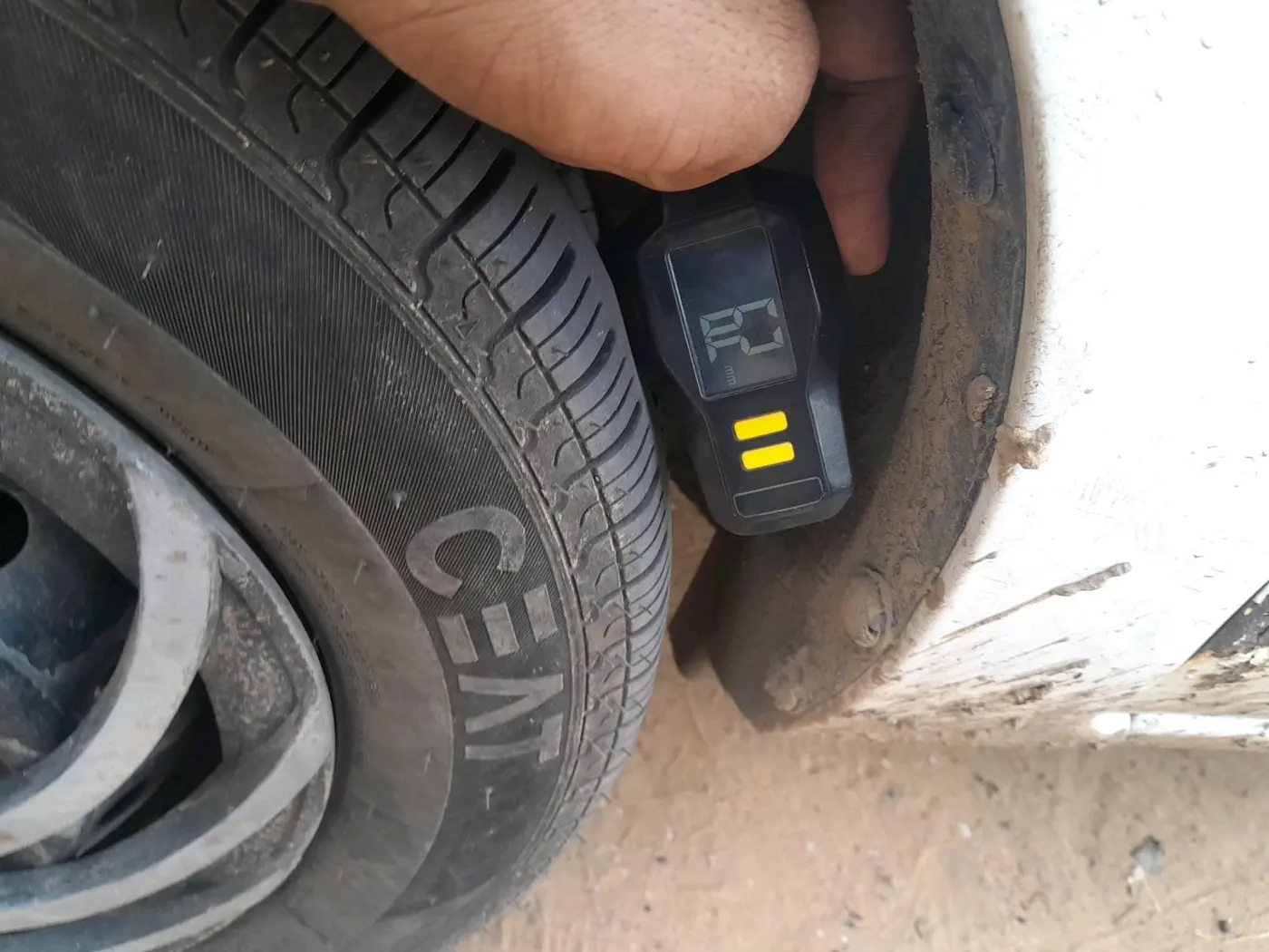 2016 Maruti Alto 800 LXI, CNG, Manual, 1,11,446 km, tyre