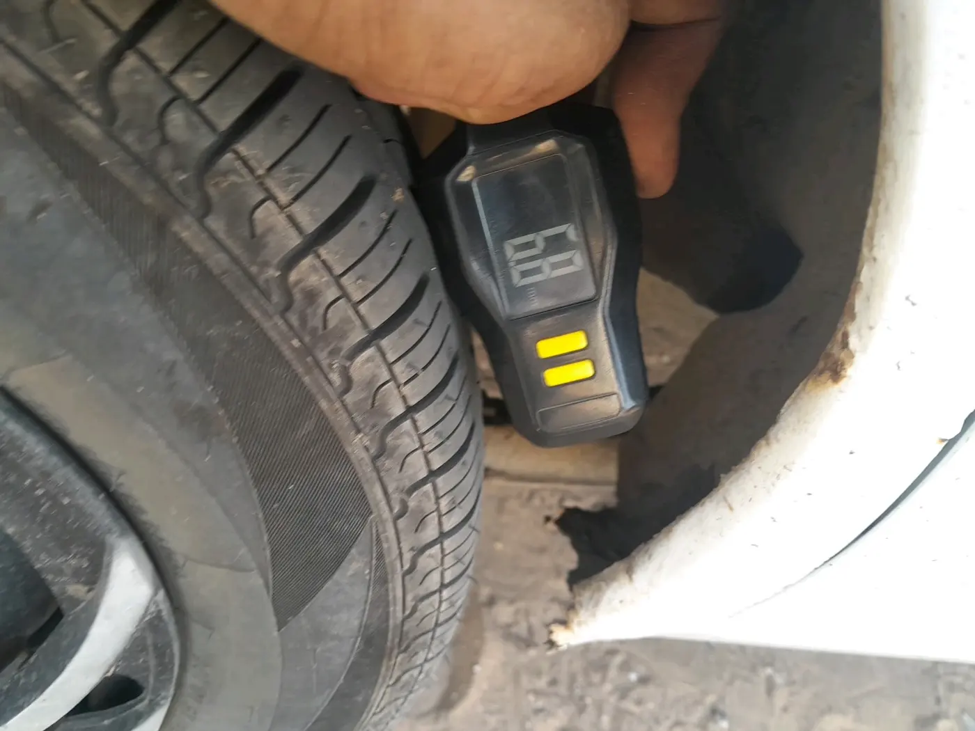 2016 Maruti Alto 800 LXI, CNG, Manual, 1,11,446 km, tyre