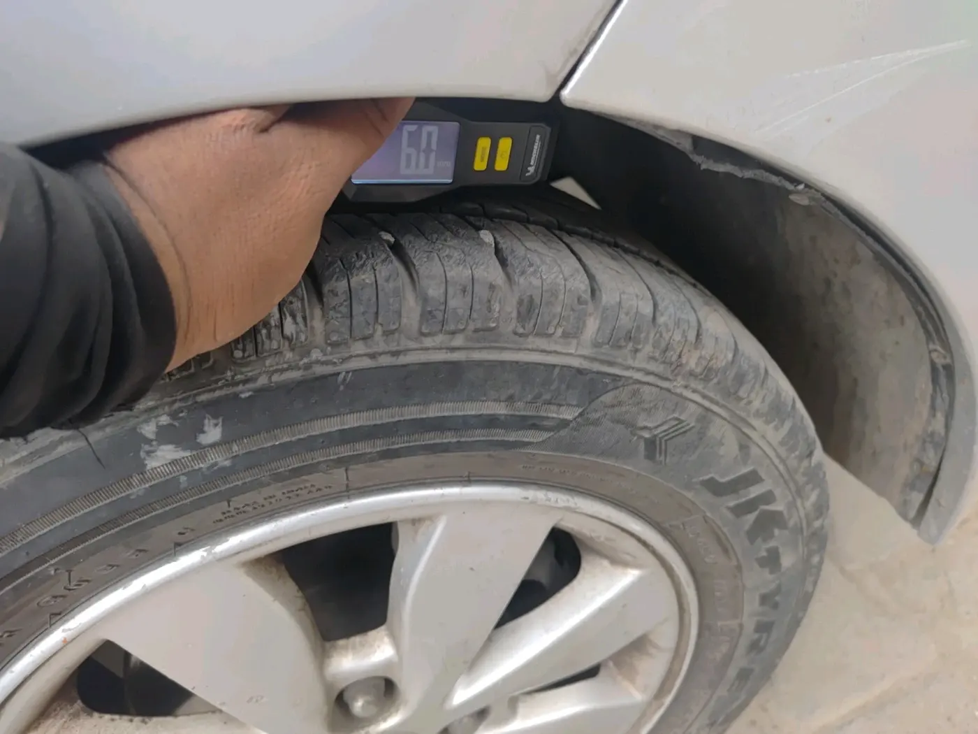 2014 Hyundai Xcent S (O) 1.2, CNG, Manual, 83,910 km, tyre