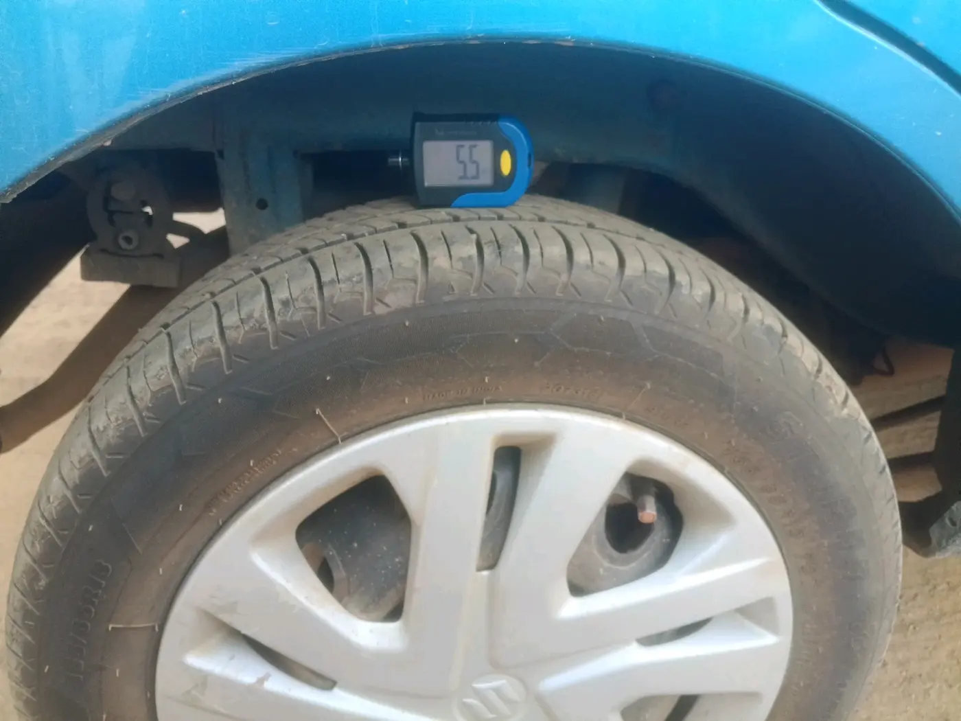 2016 Maruti Alto K10 VXI, Petrol, Manual, 43,017 km, tyre