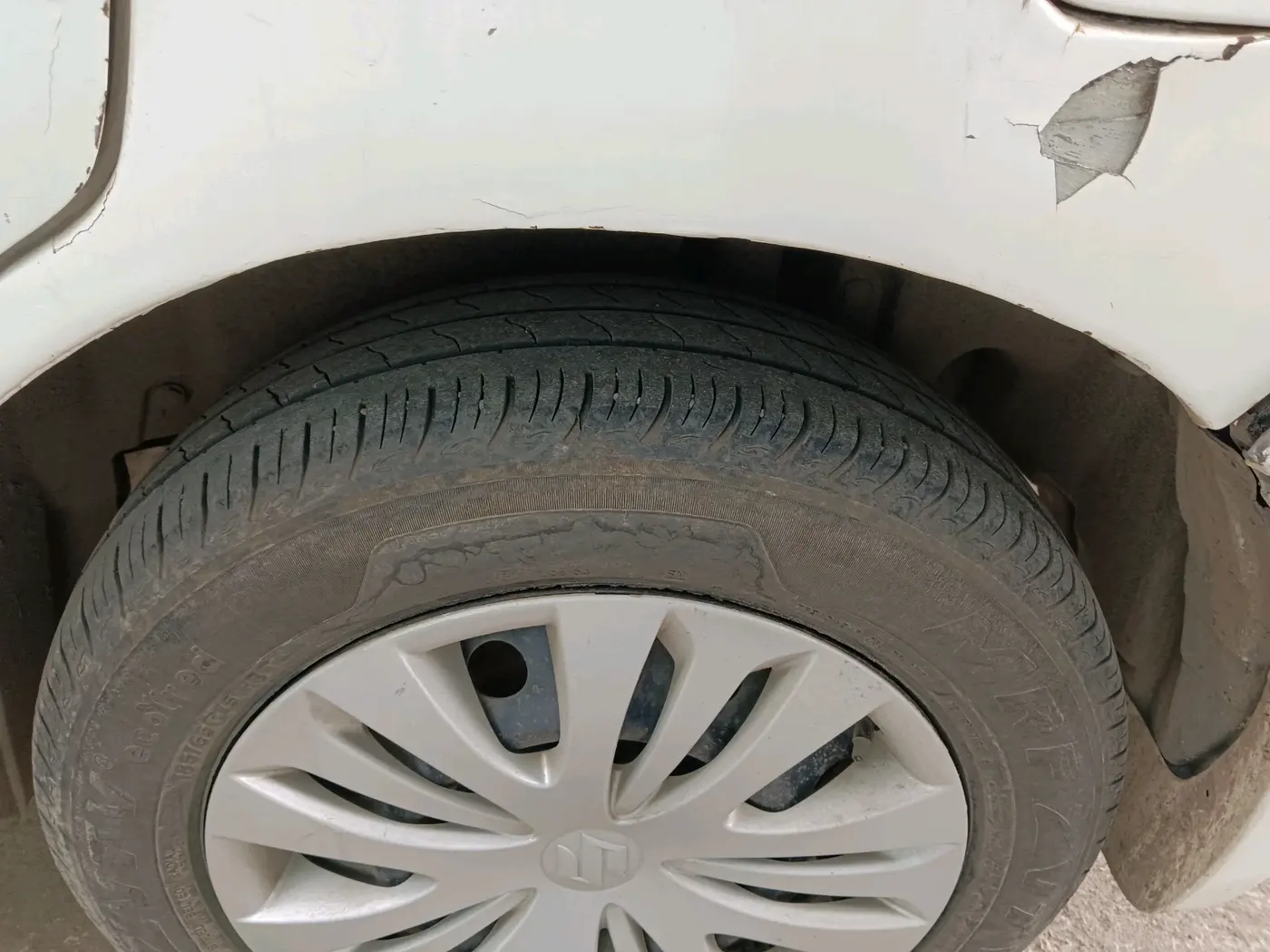 2012 Maruti Ertiga VDI, Diesel, Manual, 2,91,576 km, tyre