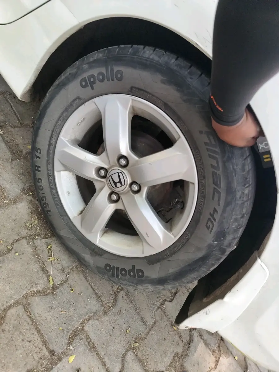 2011 Honda City 1.5L I-VTEC V AT, CNG, Automatic, 90,523 km, tyre