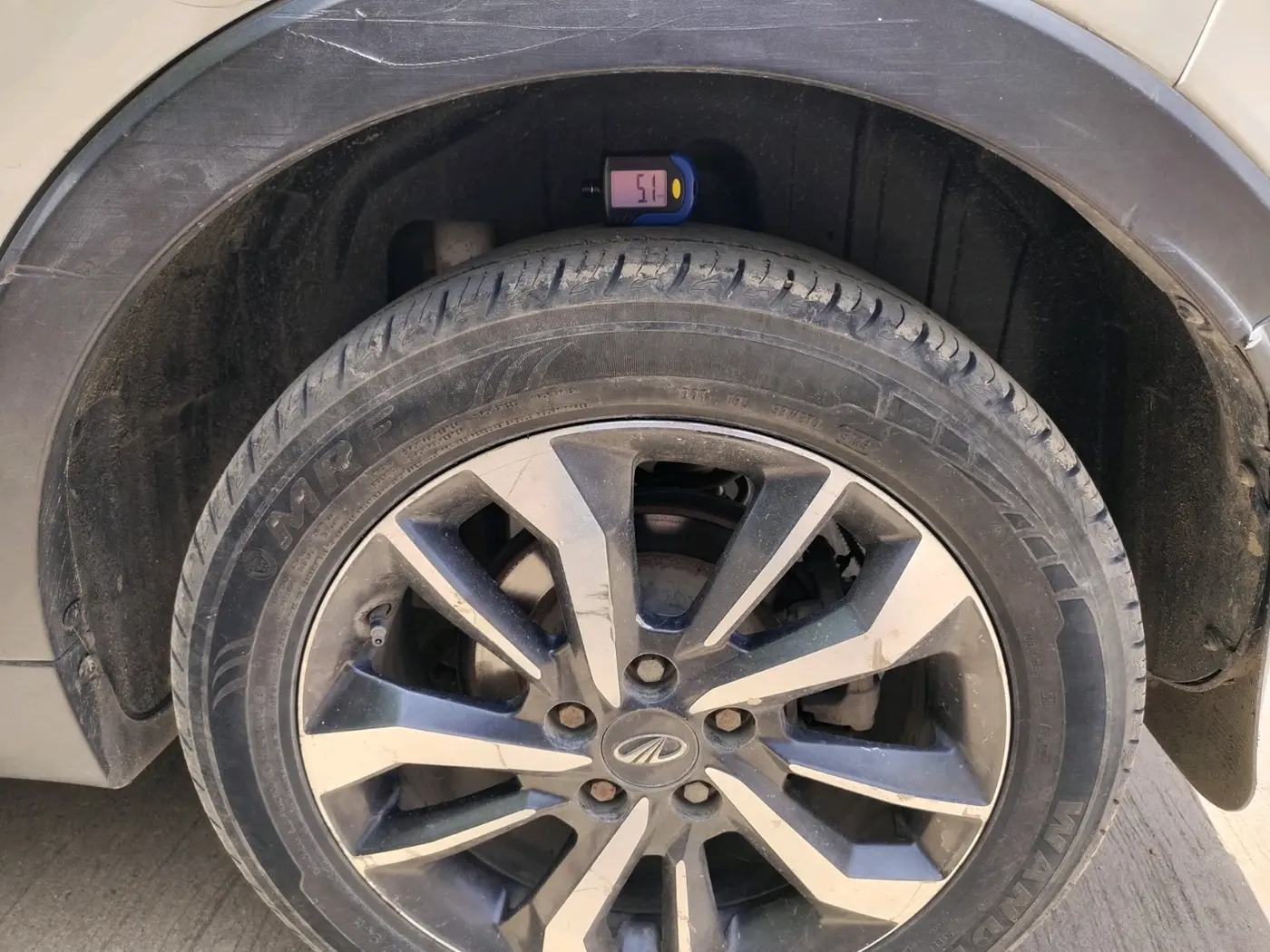 2019 Mahindra XUV300 W8 (O) 1.5 DIESEL, Diesel, Manual, 1,15,729 km, tyre