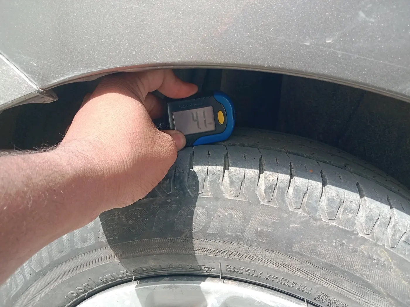 2021 Maruti Ertiga VXI CNG, CNG, Manual, 1,02,903 km, tyre