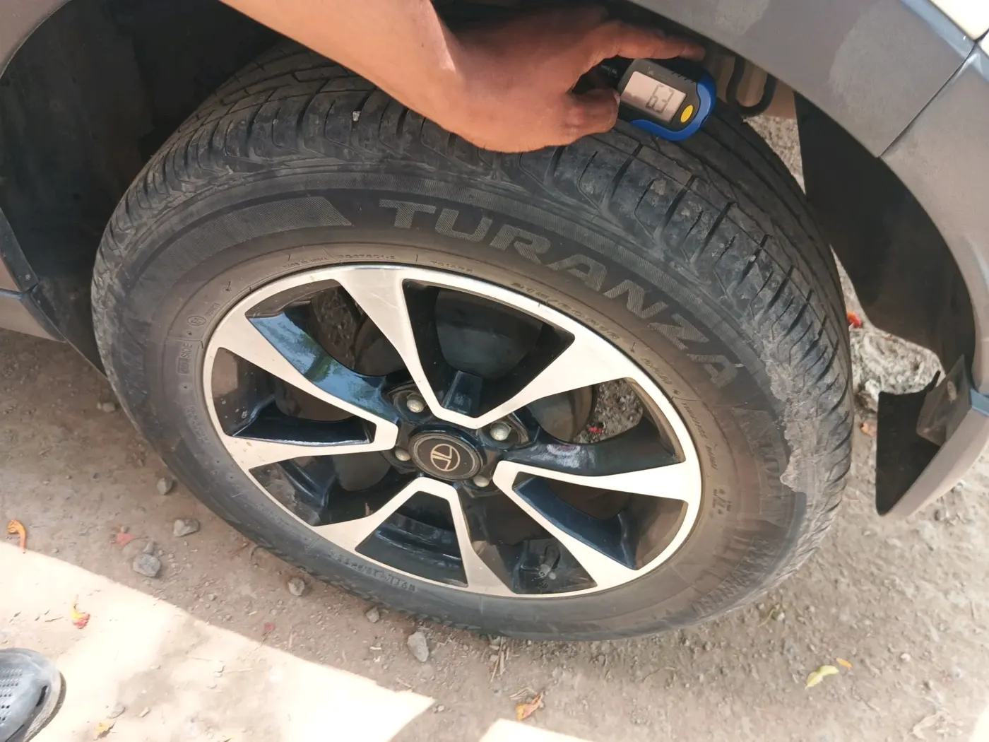 2021 Tata NEXON XZ PLUS PETROL, Petrol, Manual, 54,106 km, tyre