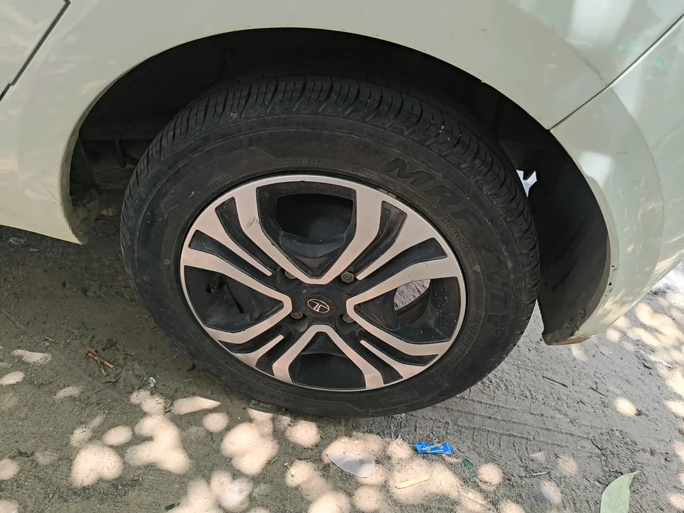 2024 Tata Tiago XT RHYTHM PETROL, Petrol, Manual, 24,521 km, tyre