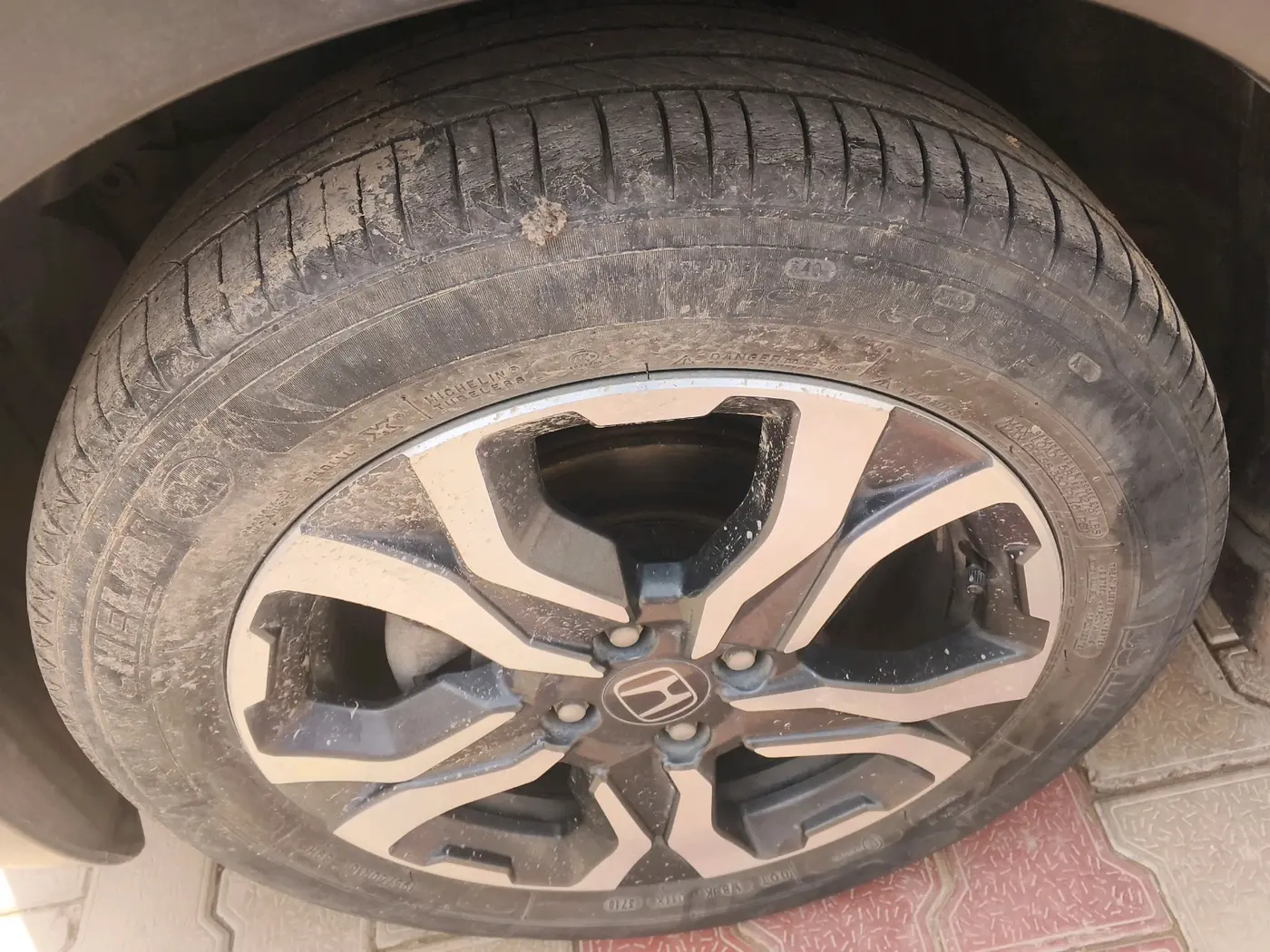 2019 Honda WR-V 1.2L I-VTEC VX MT, Petrol, Manual, 43,793 km, tyre