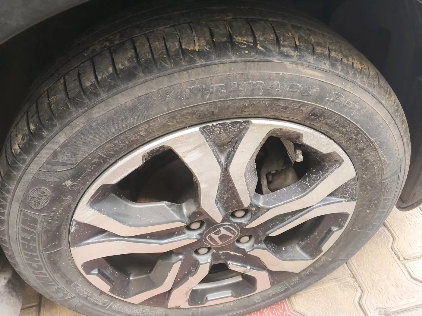 2019 Honda WR-V 1.2L I-VTEC VX MT, Petrol, Manual, 43,793 km, tyre