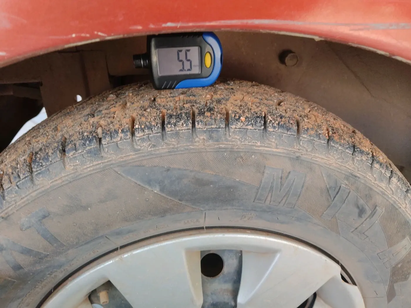 2011 Maruti A Star VXI, Petrol, Manual, 1,07,918 km, tyre