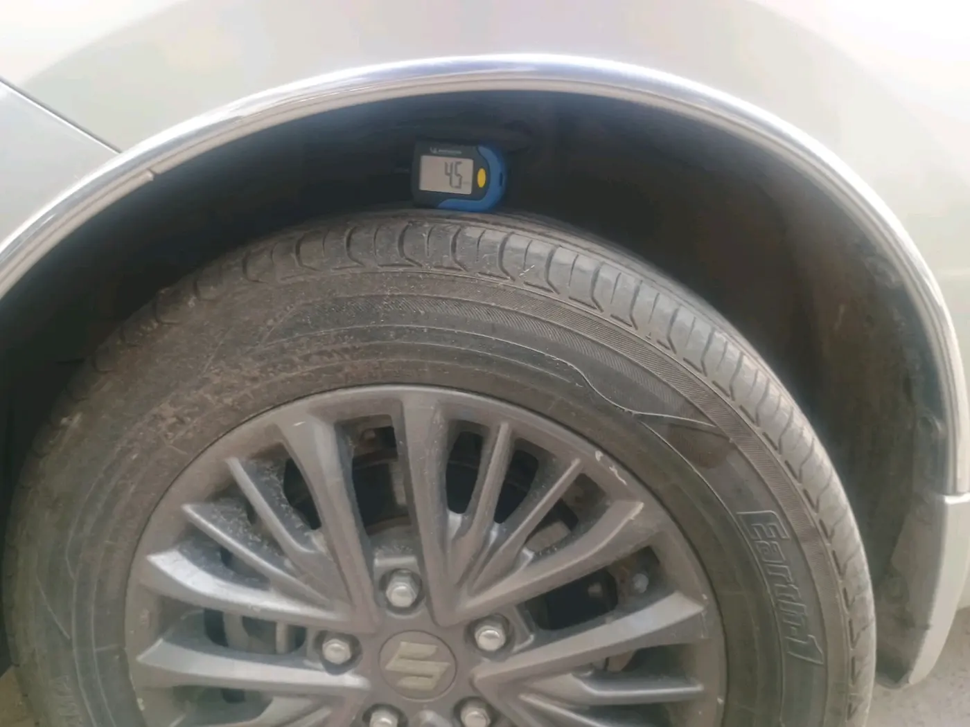 2019 Maruti Ertiga ZXI+ SHVS, Petrol, Manual, 81,740 km, tyre