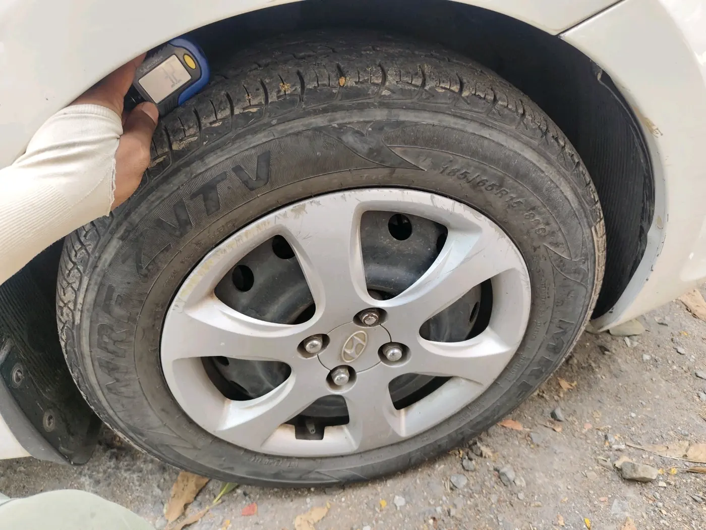2014 Hyundai Verna FLUIDIC 1.4 VTVT, Petrol, Manual, 89,586 km, tyre