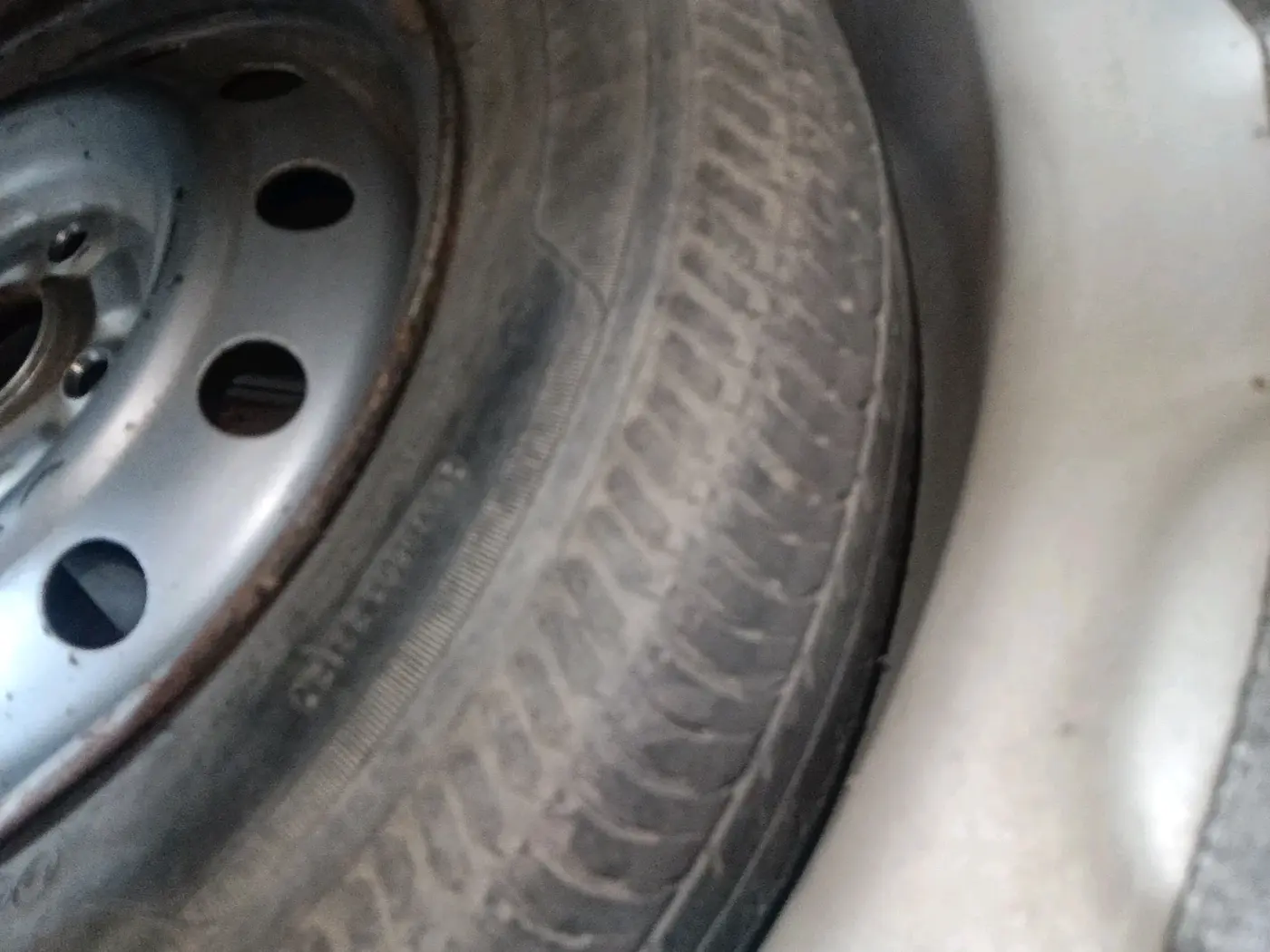 2011 Maruti Ritz LXI, Petrol, Manual, 51,444 km, tyre