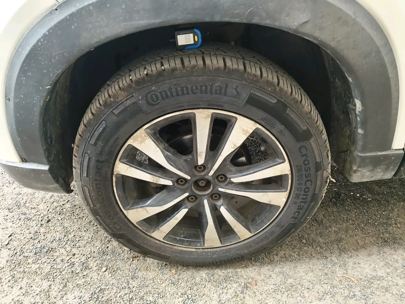 2021 Nissan Kicks XV 1.5, Petrol, Manual, 67,497 km, tyre