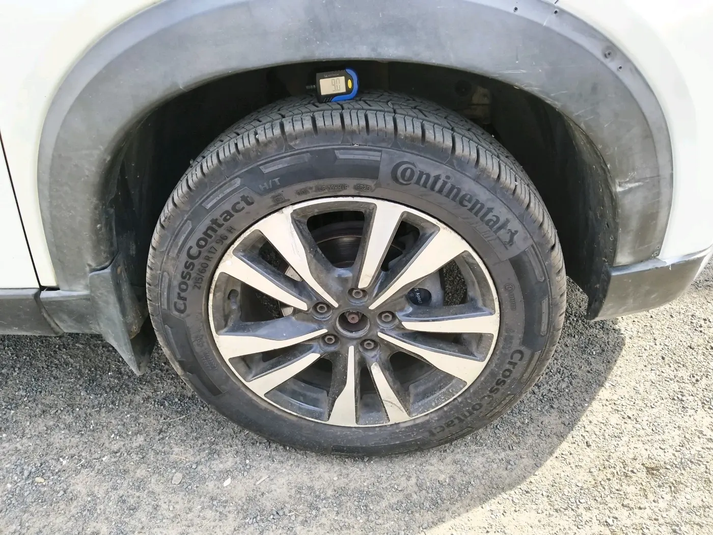 2021 Nissan Kicks XV 1.5, Petrol, Manual, 67,497 km, tyre