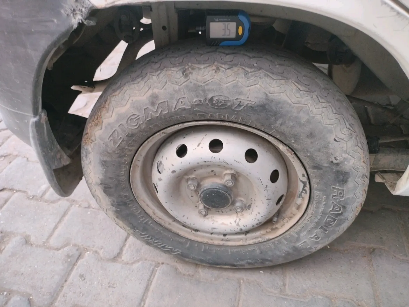2012 Maruti Alto LXI CNG, CNG, Manual, 89,431 km, tyre