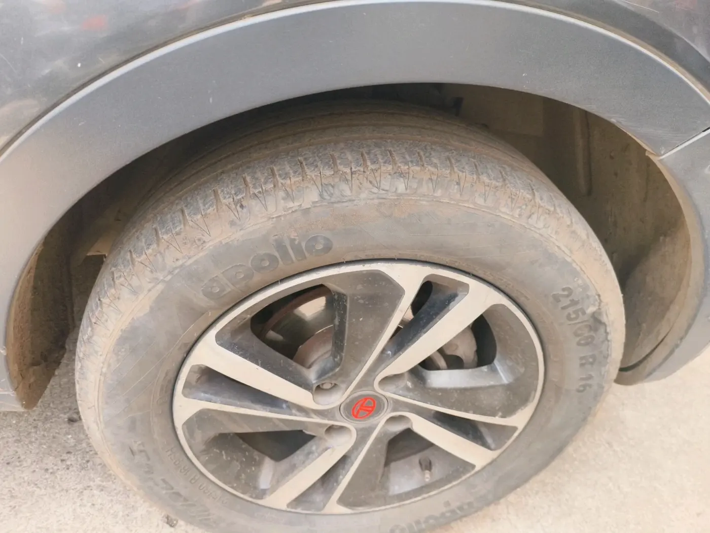 2018 Tata NEXON XM DIESEL, Diesel, Manual, 1,22,472 km, tyre
