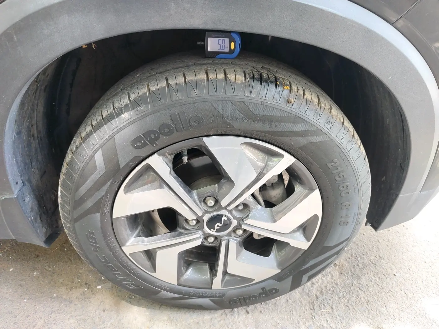 2023 KIA SONET HTX 1.5 AT, Diesel, Automatic, 60,766 km, tyre