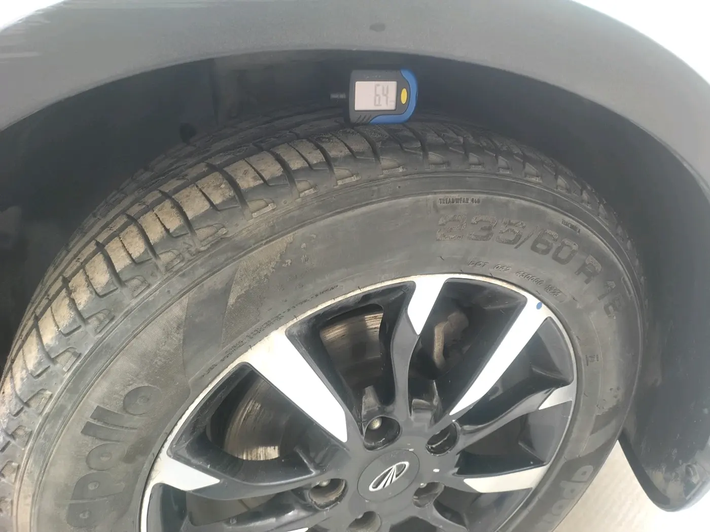 2021 Mahindra XUV500 W11, Diesel, Manual, 75,285 km, tyre