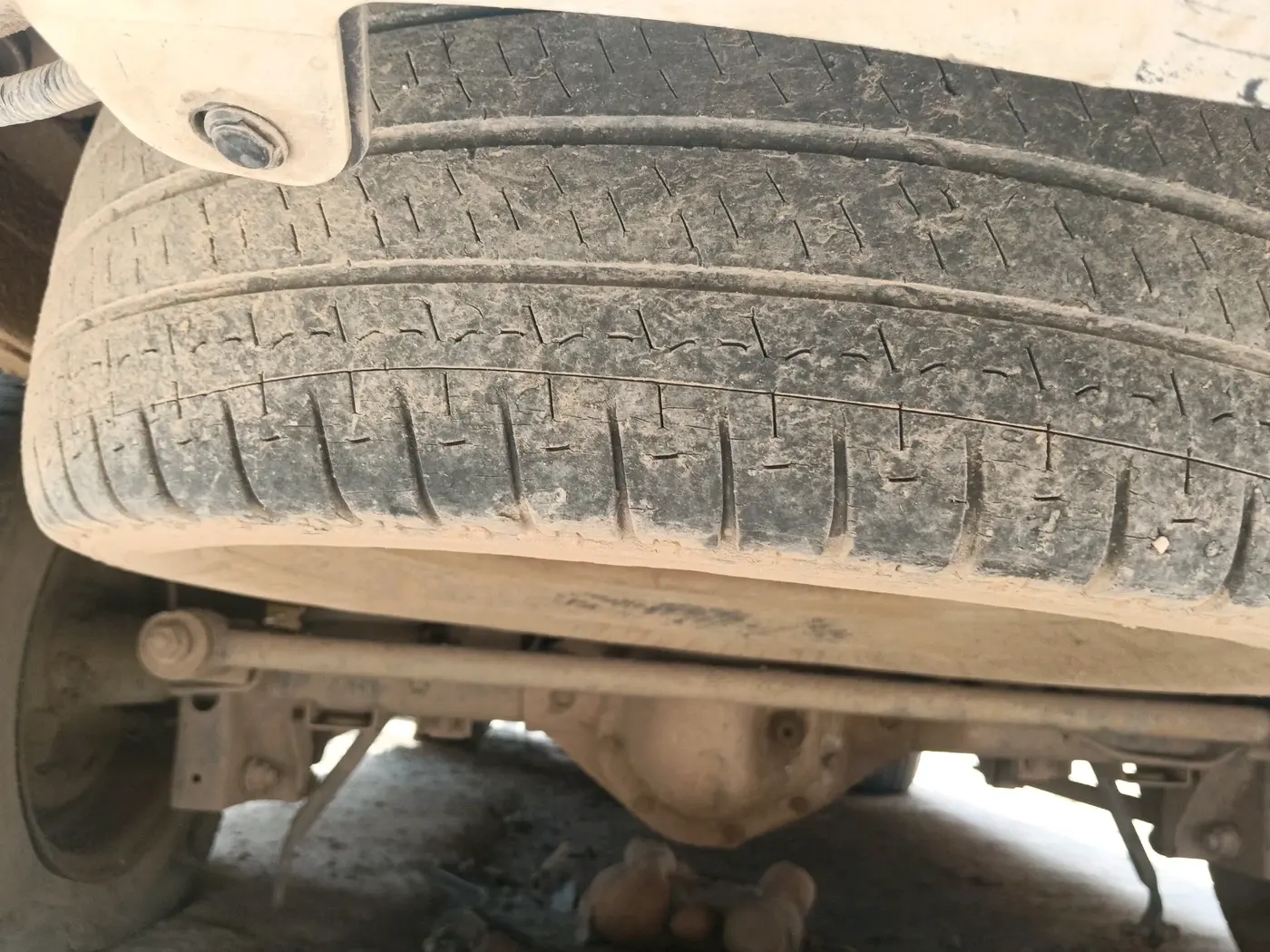 2011 Mahindra Scorpio VLX 2WD, Diesel, Manual, 3,65,000 km, tyre