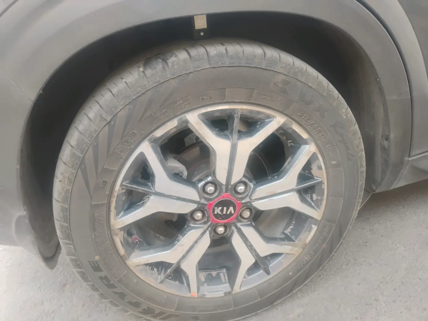 2019 KIA SELTOS GTX PLUS DCT 1.4 PETROL, Petrol, Automatic, 1,20,894 km, tyre
