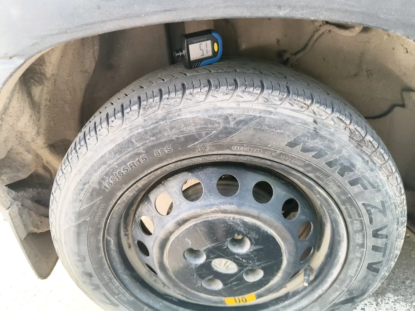 2022 Tata PUNCH PURE MT, CNG, Manual, 79,576 km, tyre