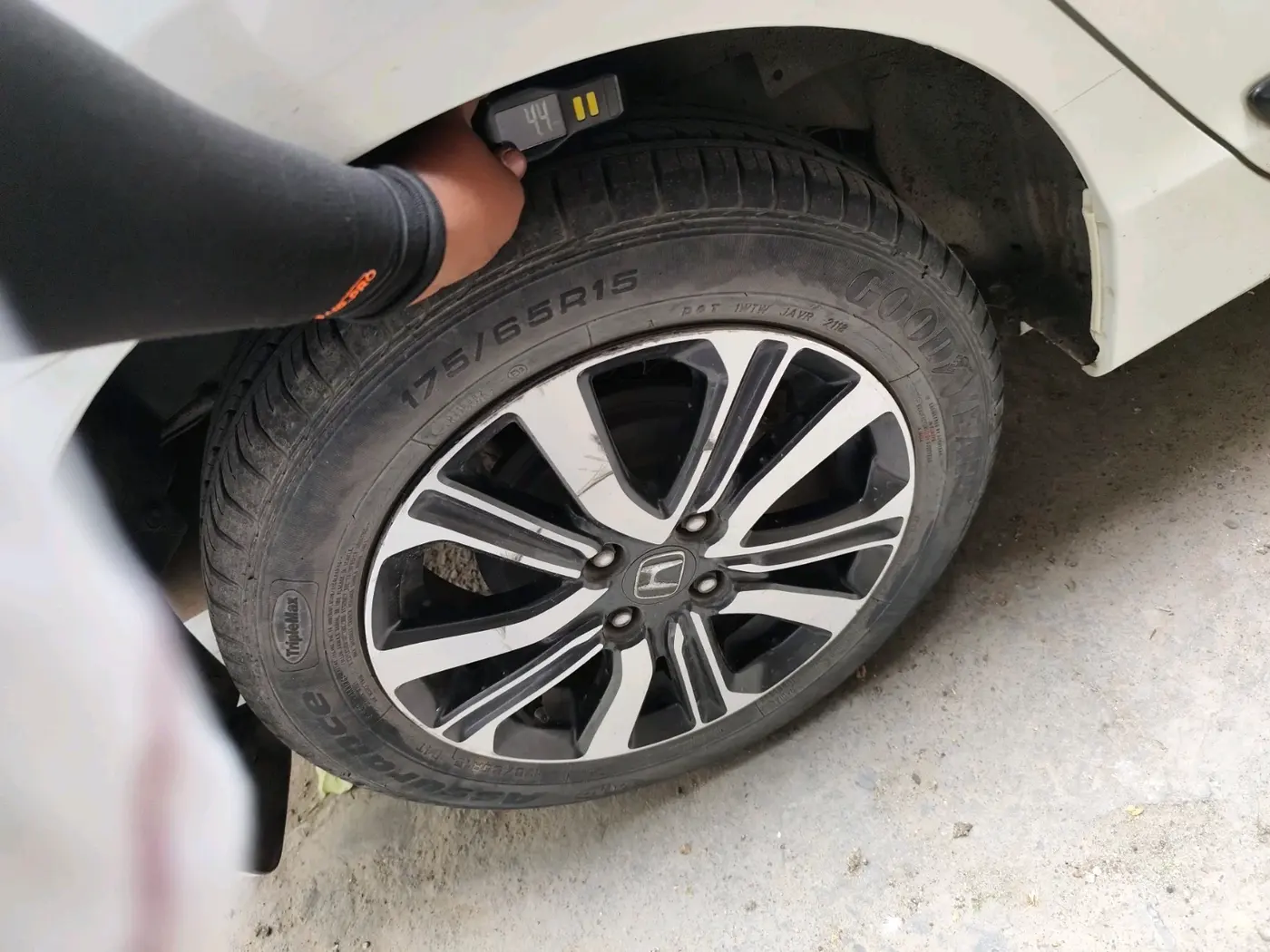 2018 Honda City 1.5L I-VTE V CVT, Petrol, Automatic, 67,620 km, tyre