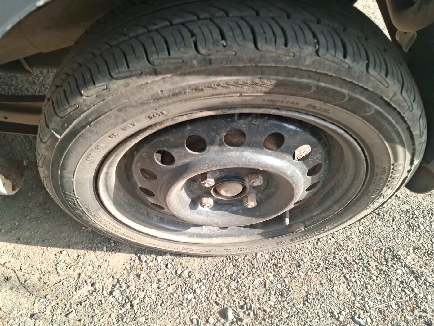 2012 Maruti Wagon R 1.0 VXI, Petrol, Manual, 86,104 km, tyre