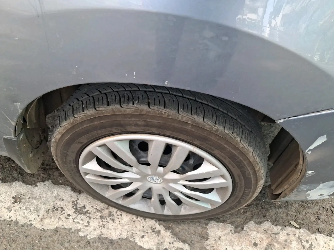 2012 Maruti Wagon R 1.0 VXI, Petrol, Manual, 86,104 km, tyre