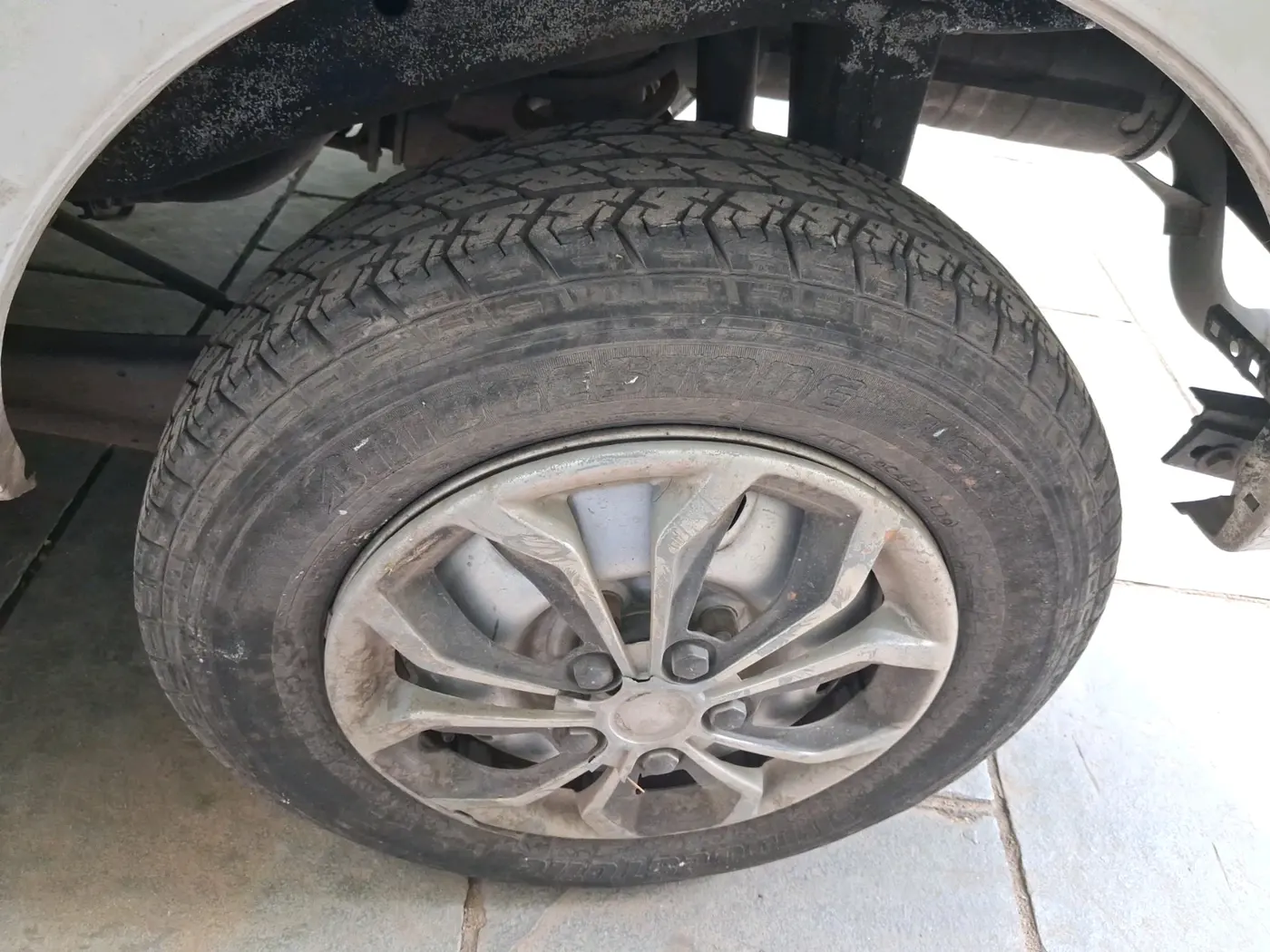 2011 Maruti Eeco 5 STR WITH A/C+HTR, Petrol, Manual, 50,833 km, tyre