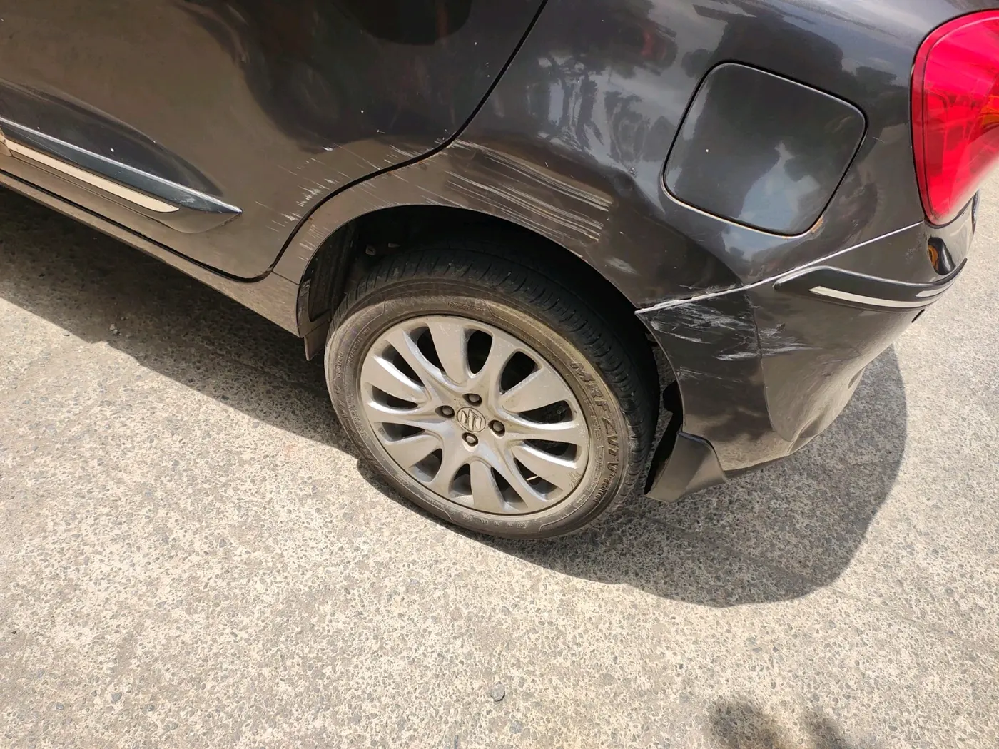2017 Maruti Baleno ALPHA PETROL 1.2, Petrol, Manual, 71,233 km, tyre