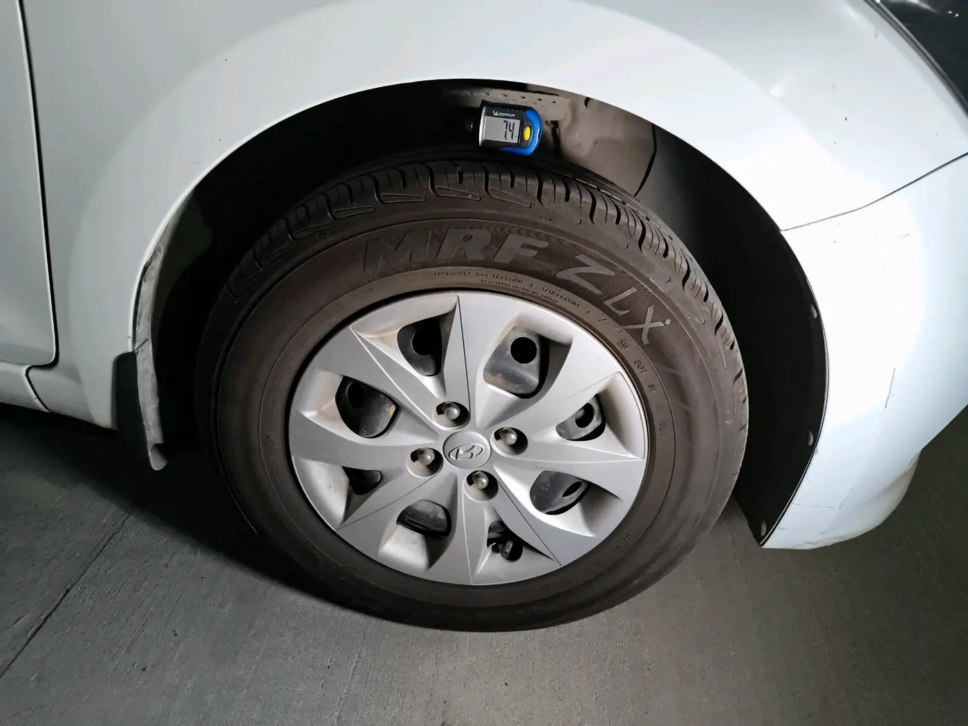 2015 Hyundai Elite i20 MAGNA 1.2, Petrol, Manual, 55,809 km, tyre
