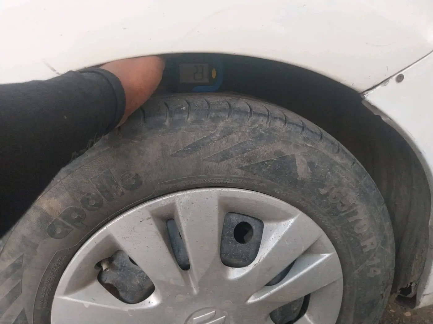 2016 Maruti Celerio VXI CNG, CNG, Manual, 99,820 km, tyre