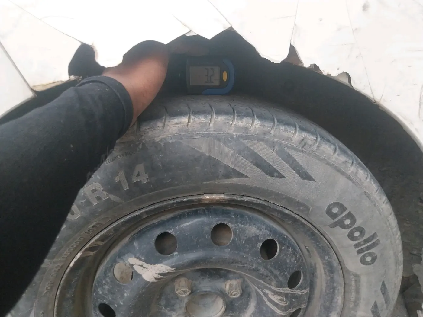 2016 Maruti Celerio VXI CNG, CNG, Manual, 99,820 km, tyre